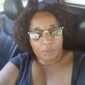 Meet your Posher, Vikki